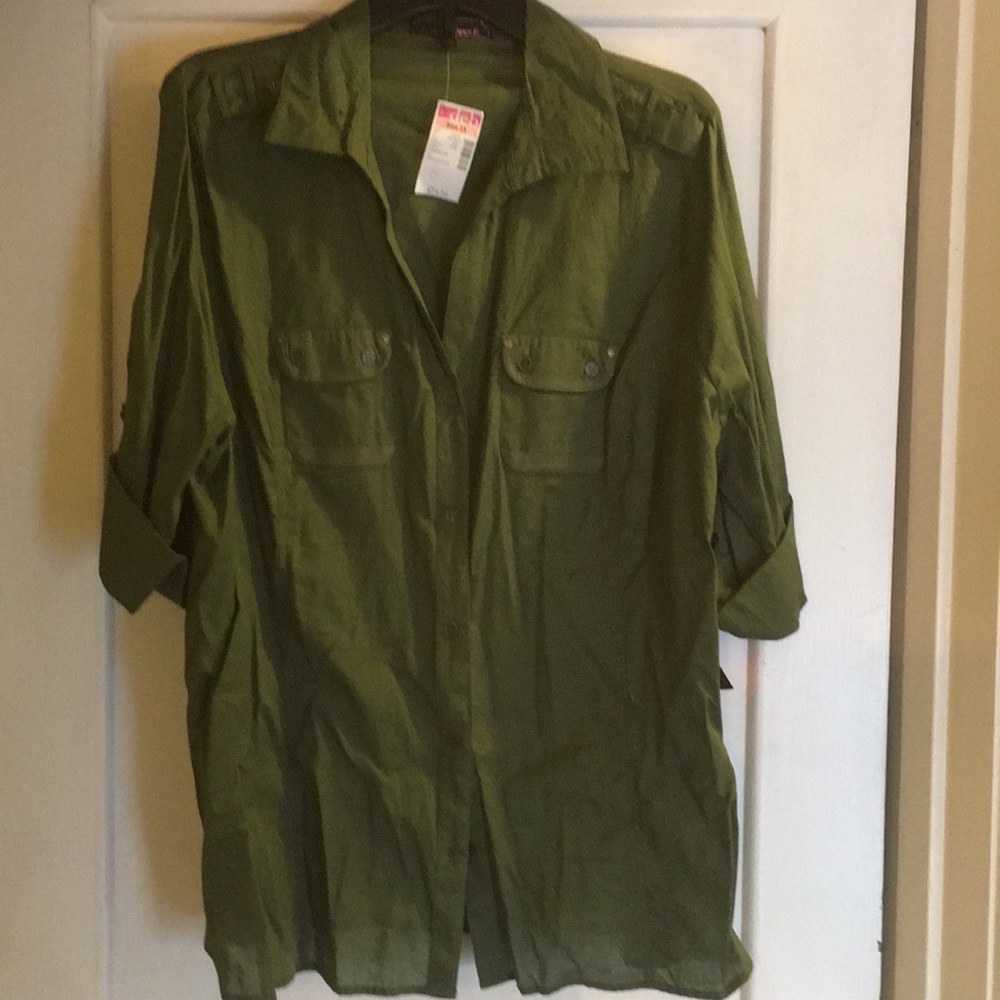 Women’s Plus button down shirt